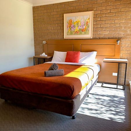Wentworth Darling Junction Motor Inn מראה חיצוני תמונה