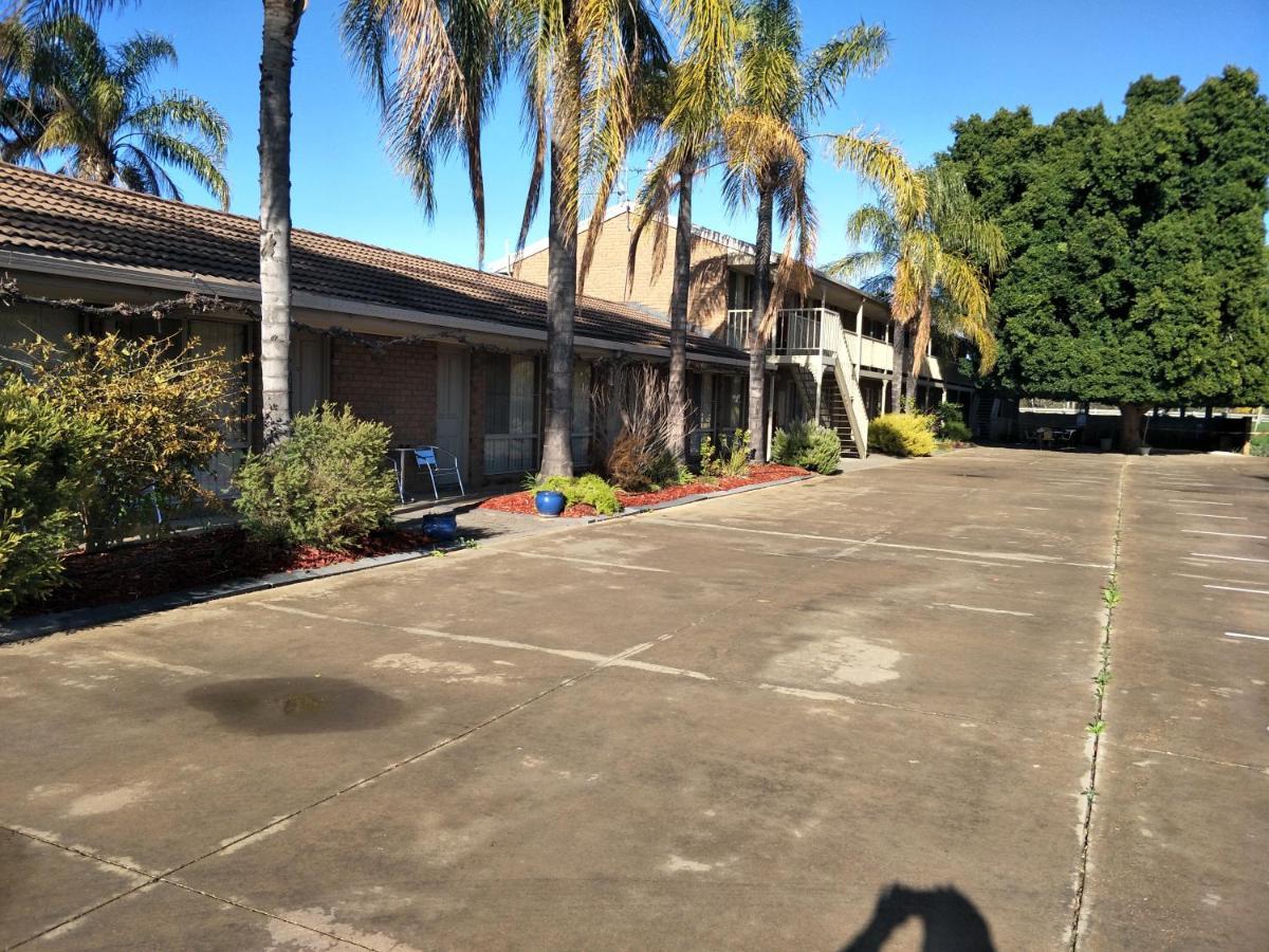 Wentworth Darling Junction Motor Inn מראה חיצוני תמונה