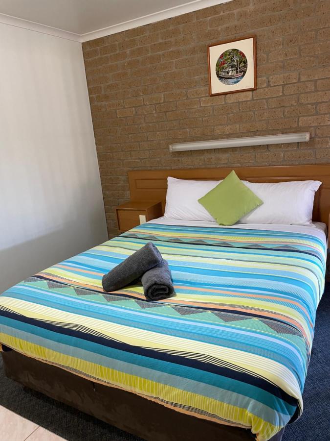 Wentworth Darling Junction Motor Inn מראה חיצוני תמונה