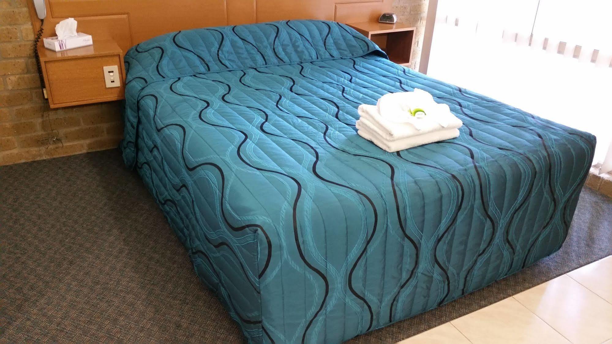 Wentworth Darling Junction Motor Inn מראה חיצוני תמונה
