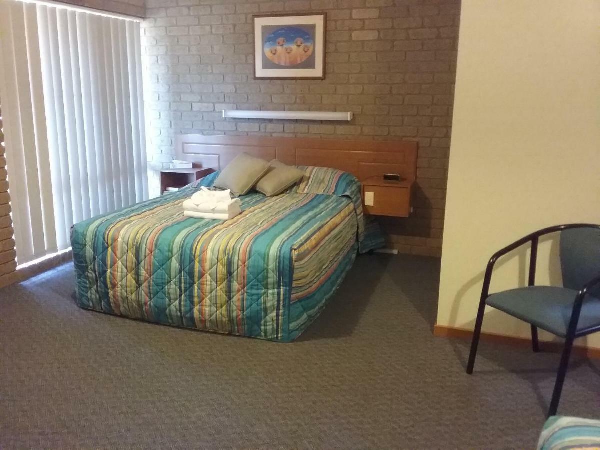 Wentworth Darling Junction Motor Inn מראה חיצוני תמונה